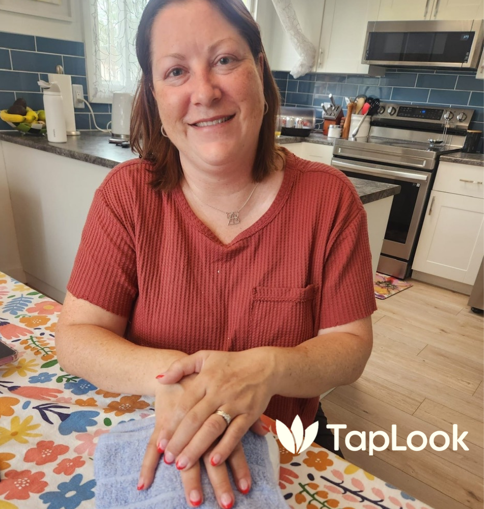 A Happy Moment with TapLook, Bringing Beautiful Nails Right to Your Home! 25 Untitled design 2025 09 01T175053.666